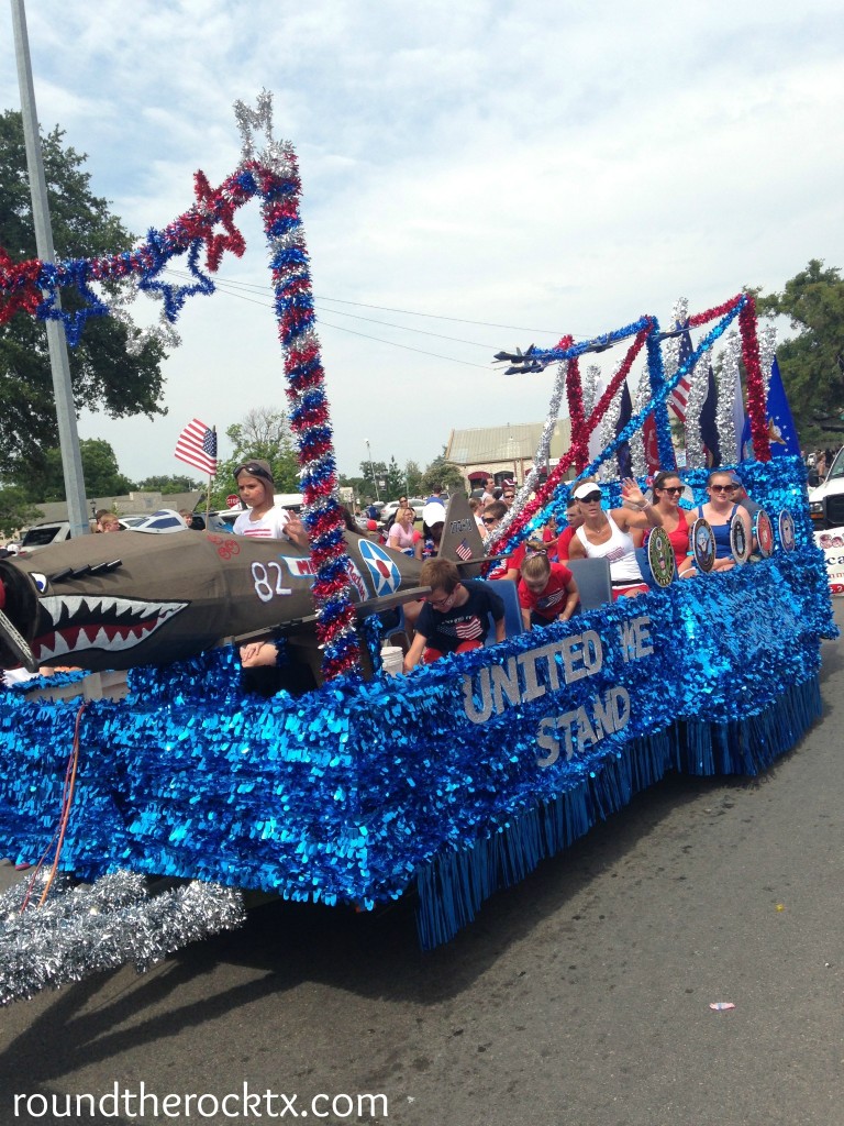 parade 4