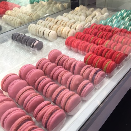 Maison Cuit macarons
