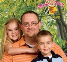 Free Family Photo at Bass Pro Shops