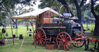 Chuckwagon Dinner at Old Settler's Park