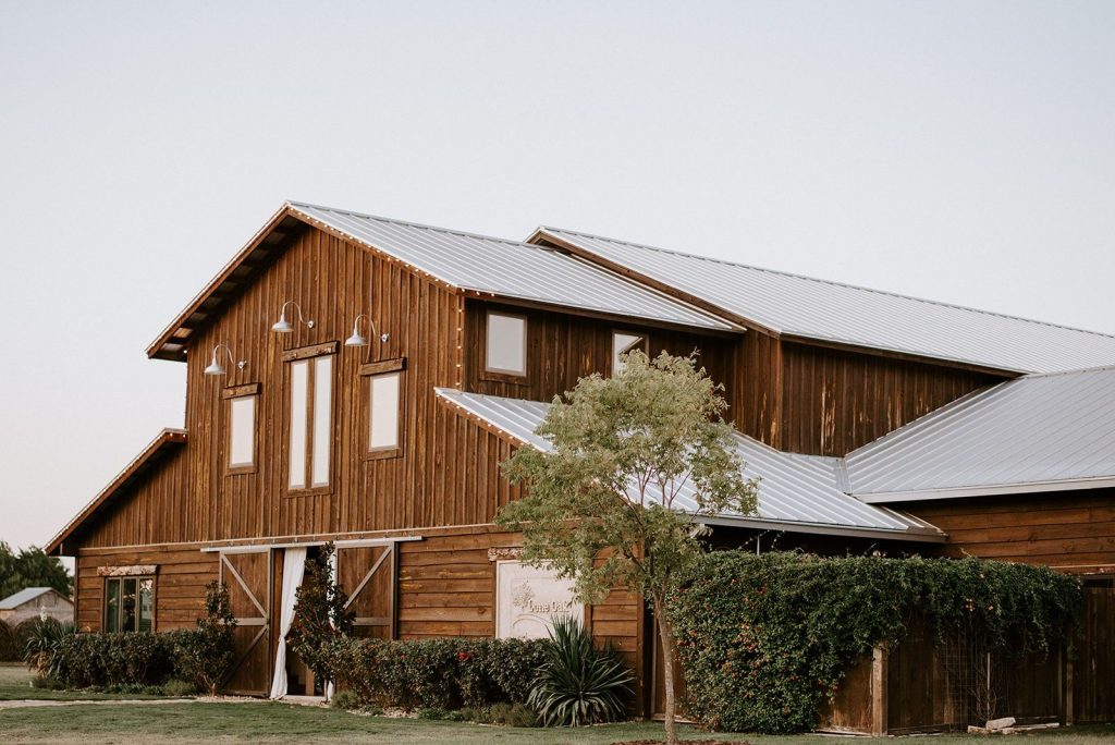 Lone Oak Barn Fall Harvest