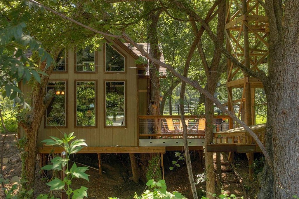 treehouses in Texas